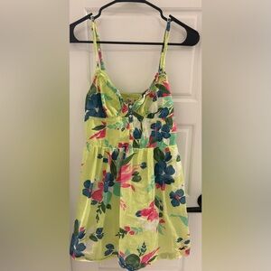 Women’s Hollister Multicolor Floral Dress Size Medium